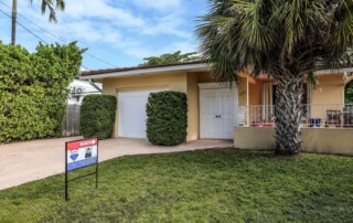 Mortgage Rates Fall Below 6% in U.S.